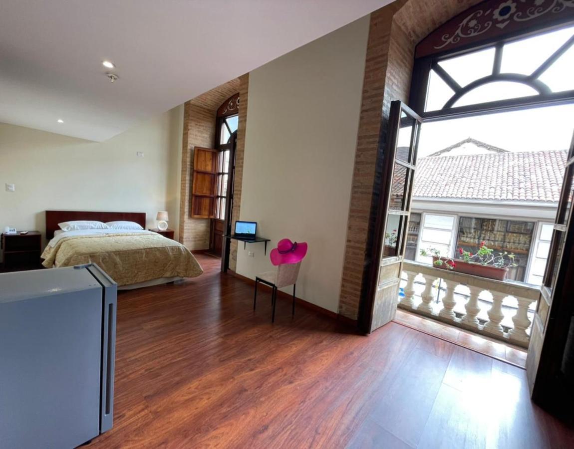 Flore Hotel Boutique Cuenca Bagian luar foto