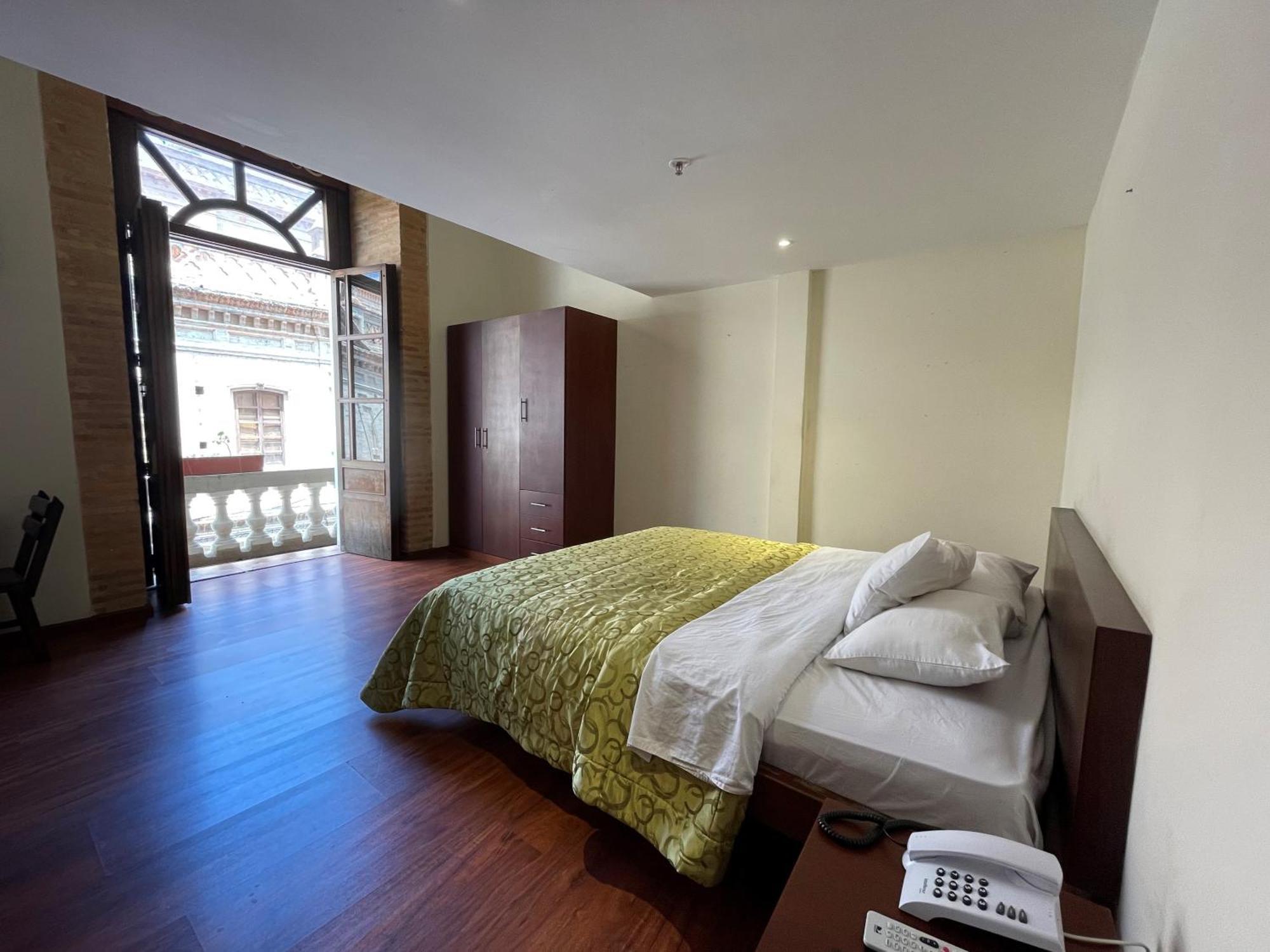 Flore Hotel Boutique Cuenca Bagian luar foto