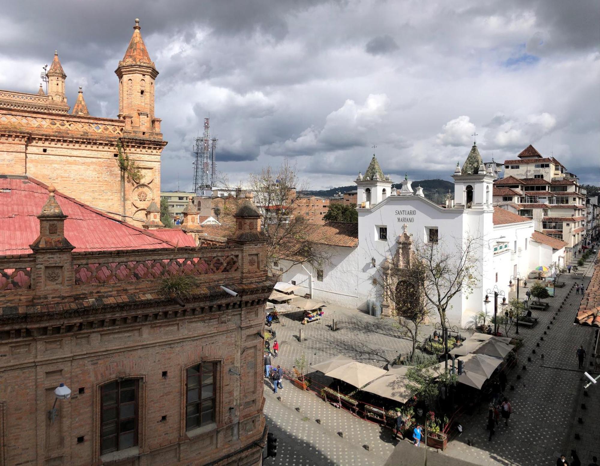 Flore Hotel Boutique Cuenca Bagian luar foto
